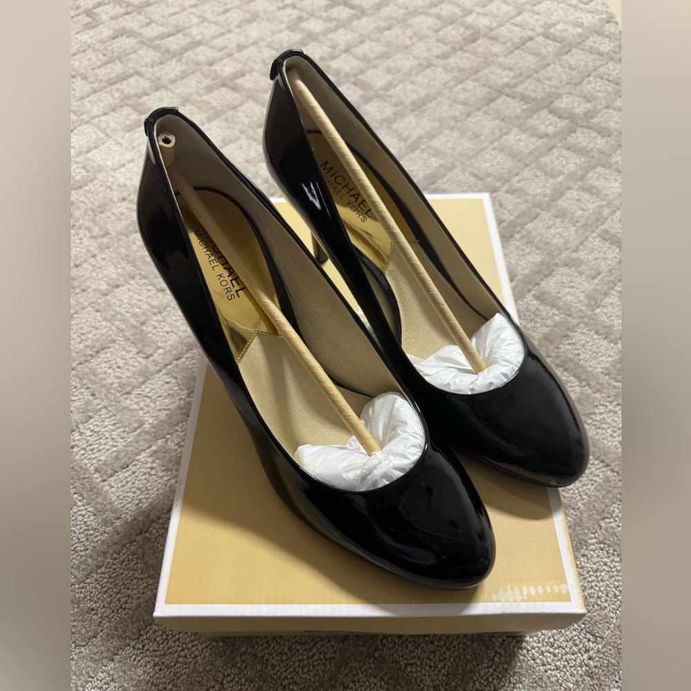 Michael Kors Glossy Black Heels